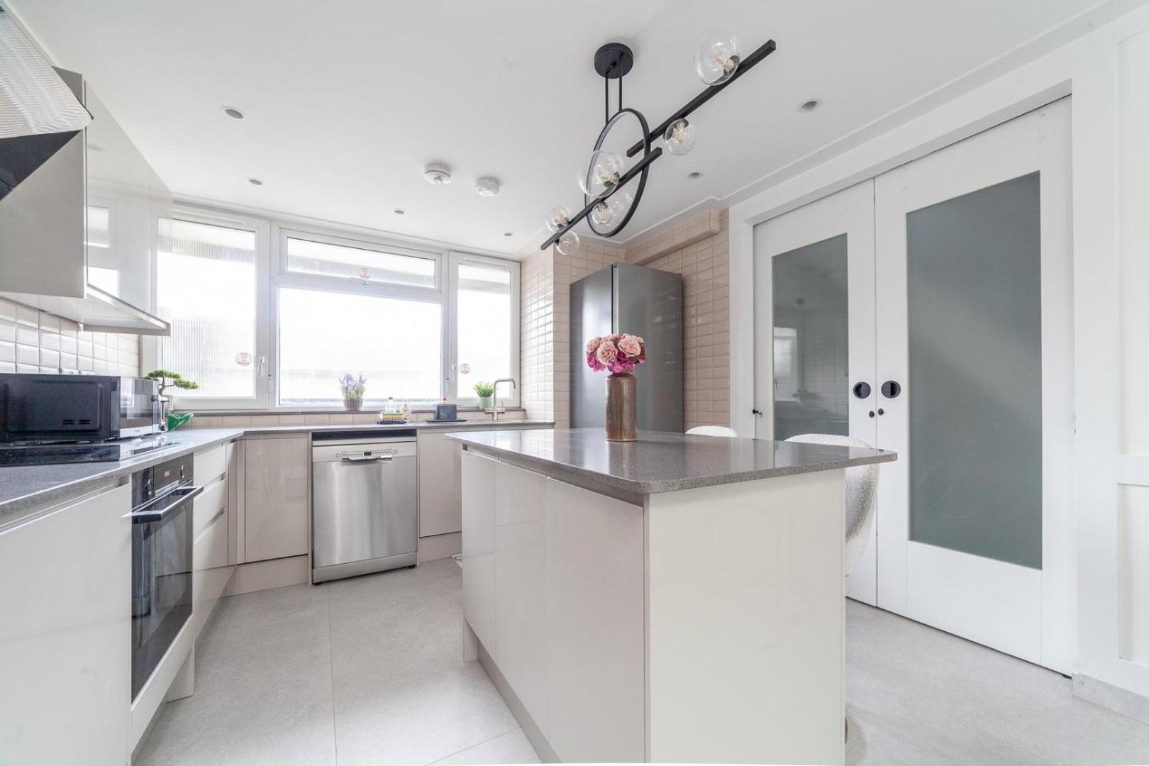 לונדון Excellent 3-Bed Flat In Elephant & Castle מראה חיצוני תמונה
