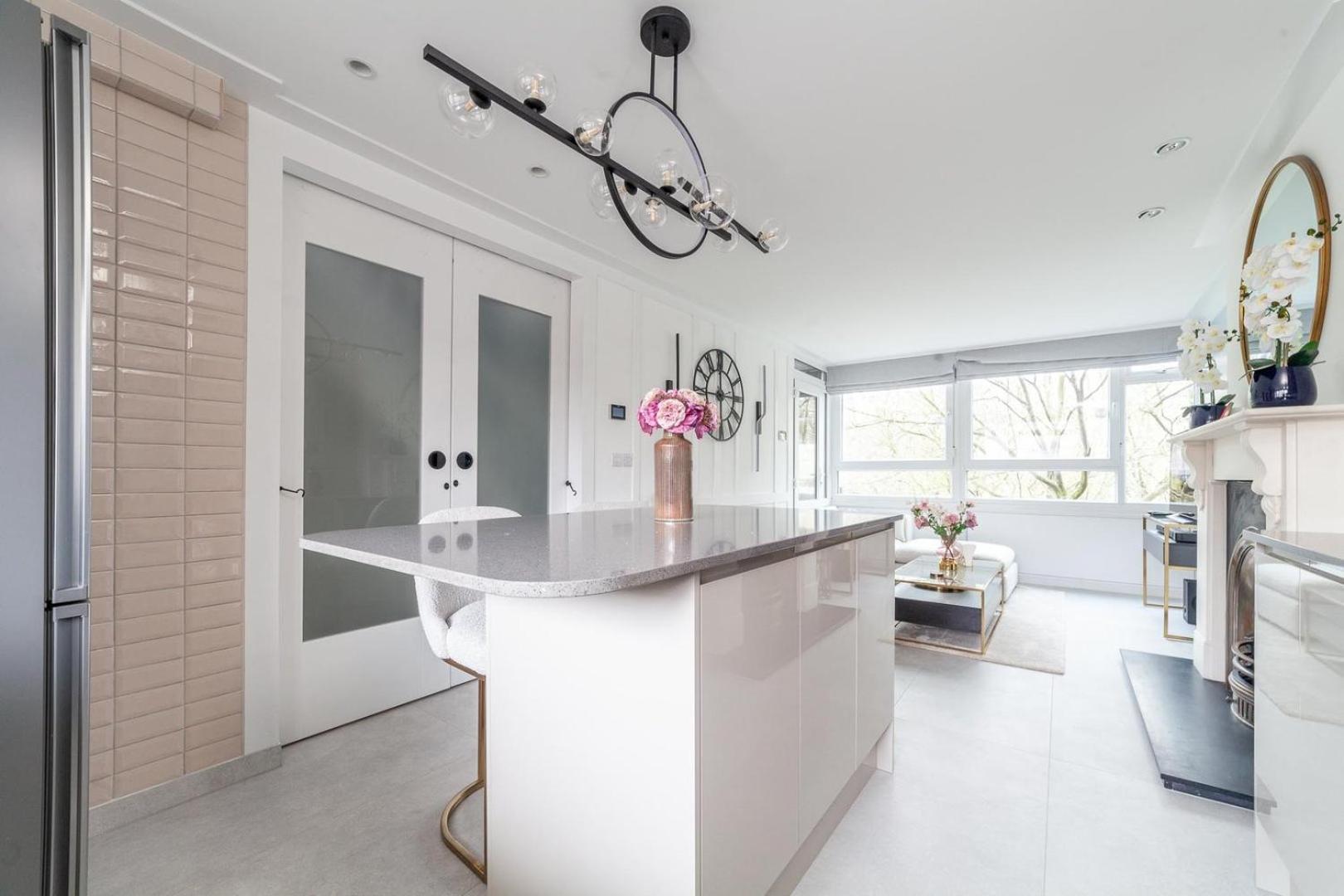 לונדון Excellent 3-Bed Flat In Elephant & Castle מראה חיצוני תמונה